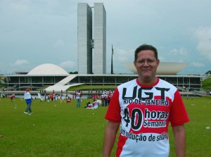 O presidente do Sindicato, companheiro Zé Baiano, defende as 40 horas semanais sem redução de salário em Brasília
